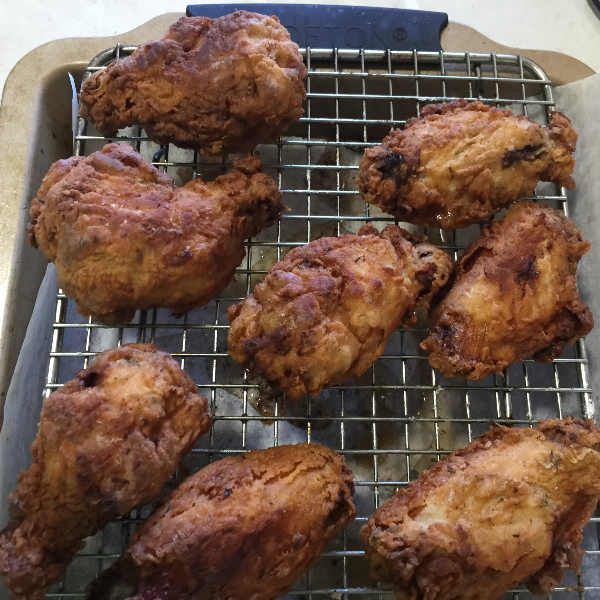 Crunchy Spicy Chicken Wings