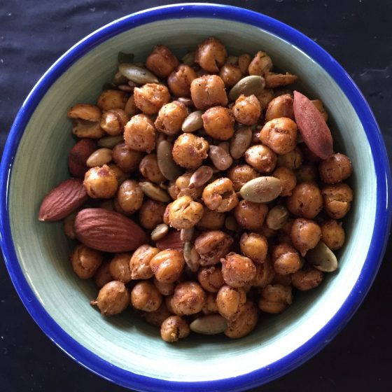 Spicy Roasted Chickpeas Snack Mix