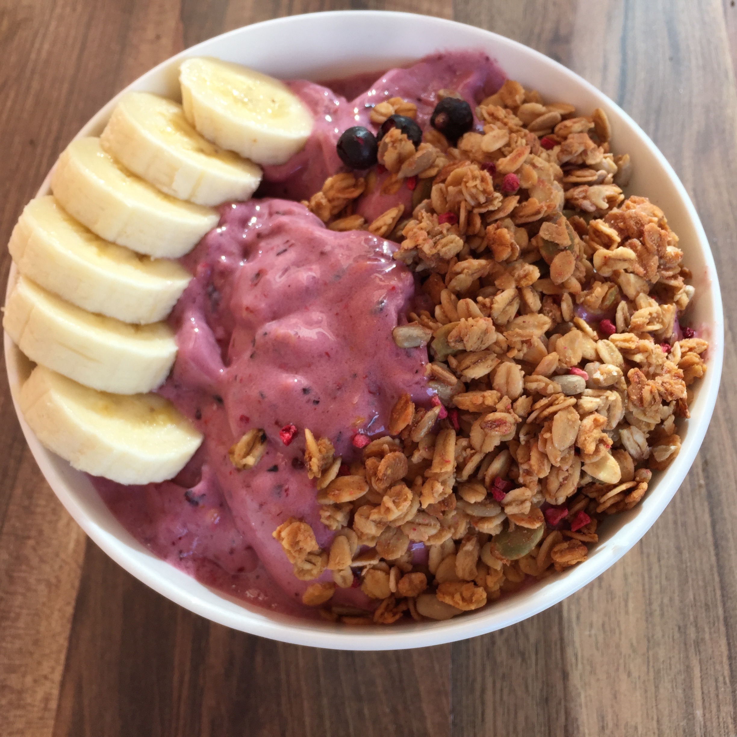 Health Berry Breakfast Bowl